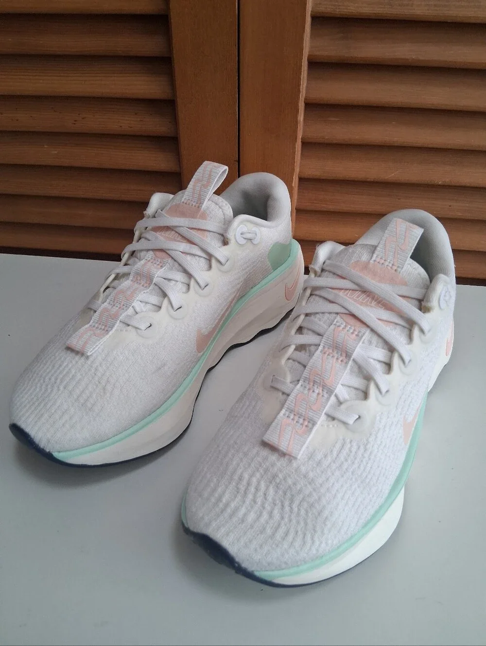 Nike Women's Motiva Walking Shoes | White/Mint Foam/Sail/Sunset Size: 6.5
